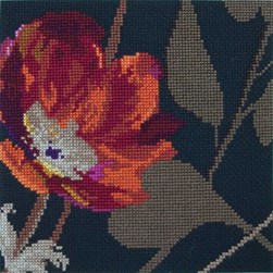 kit Point de croix Maia Ombre florale noire