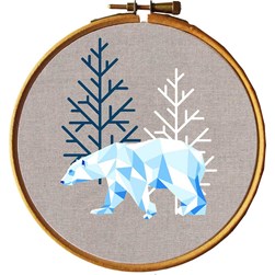Kit broderie Traditionnelle Princesse L'ours de la forêt polaire