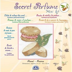 Mini Kit broderie DMC Macarons gourmands