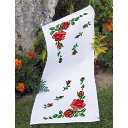 kit Chemin de table - Broderie Point de Croix compté Luc Création ourlé aux roses rouges