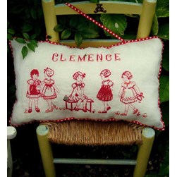 Coussin broderie Point de Croix Au Fil De L'Ange Avec mes amies