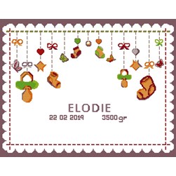 Broderie naissance Luc Création LEs suspensions du nouveau né