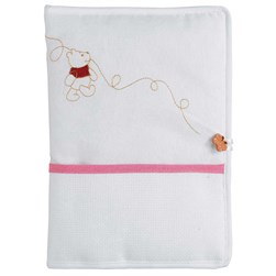 Protège carnet santé à broder DMC Winnie et le liseret rose