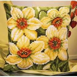 Coussin point de croix Vervaco Magnolia épanouies