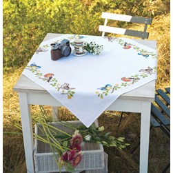kit Nappe - Broderie Point de Croix compté Vervaco L'univer des oiseaux