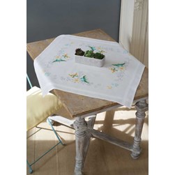 kit Nappe - Broderie Point de Croix imprimée Vervaco Fleur et le papillon pastel