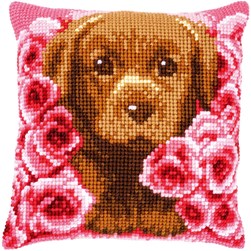 Coussin point de croix Vervaco Chiot dans les roses roses
