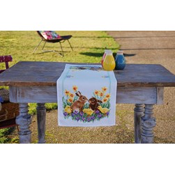 kit Chemin de table - Broderie Point de Croix compté Vervaco La basse cour au printemps