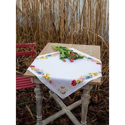 kit Nappe - Broderie Point de Croix compté Vervaco Les roses délicates
