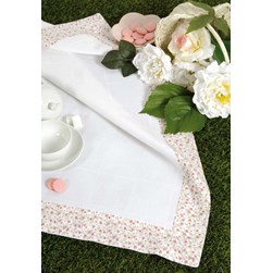 Nappe - Broderie Point de Croix compté DMC Nappe aux petites fleurs